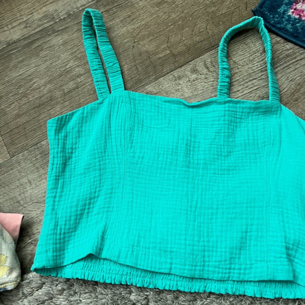 Z supply medium crop top